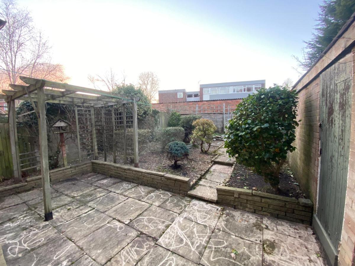 Serene 4Br In Harborne Close To Qe Hospital, Harborne Centre برمنغهام المظهر الخارجي الصورة