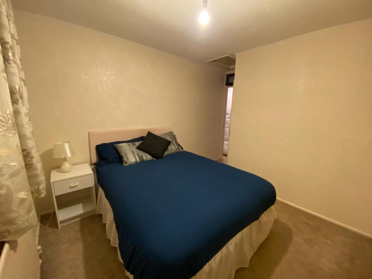 Serene 4Br In Harborne Close To Qe Hospital, Harborne Centre برمنغهام المظهر الخارجي الصورة