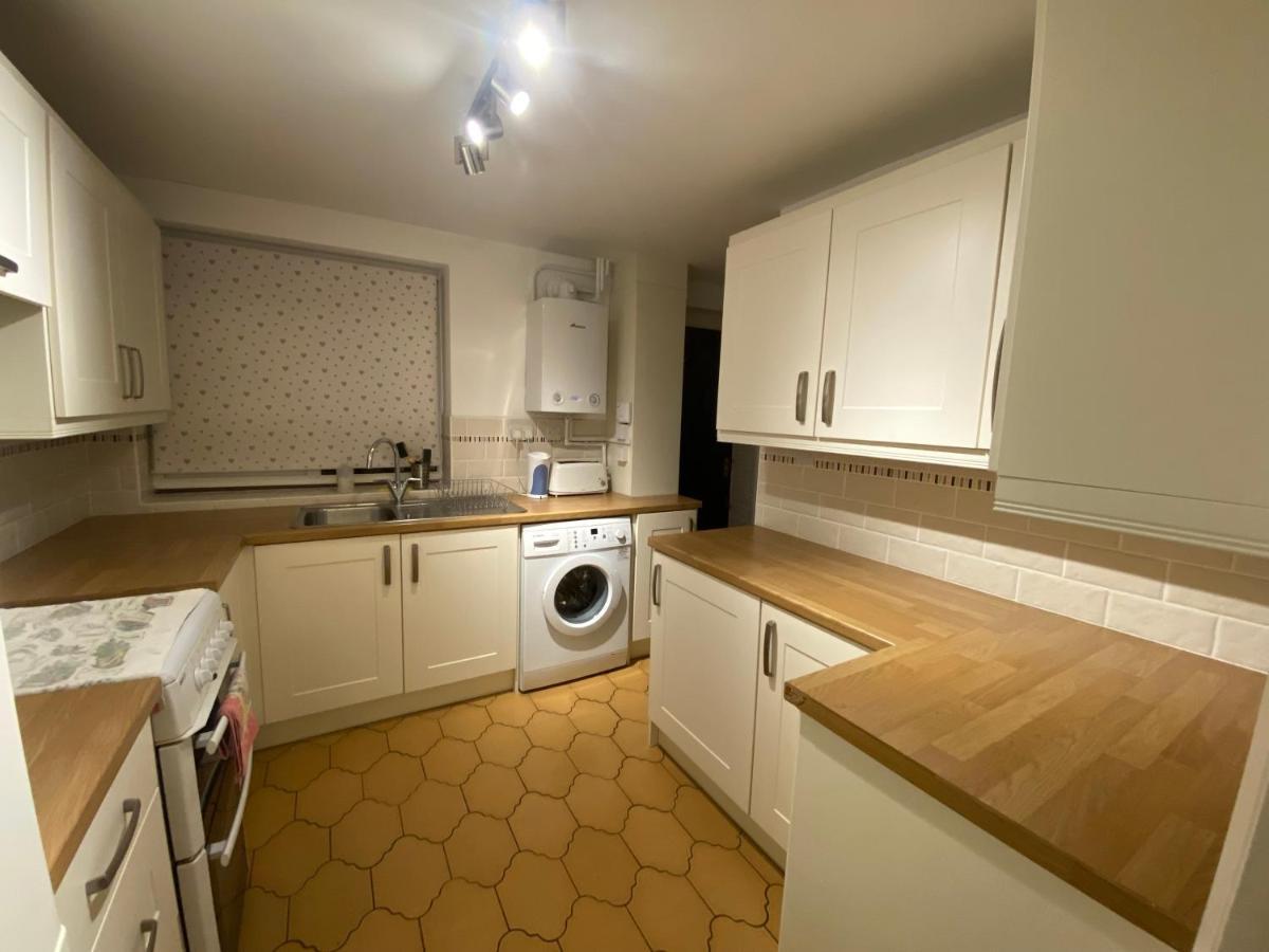 Serene 4Br In Harborne Close To Qe Hospital, Harborne Centre برمنغهام المظهر الخارجي الصورة